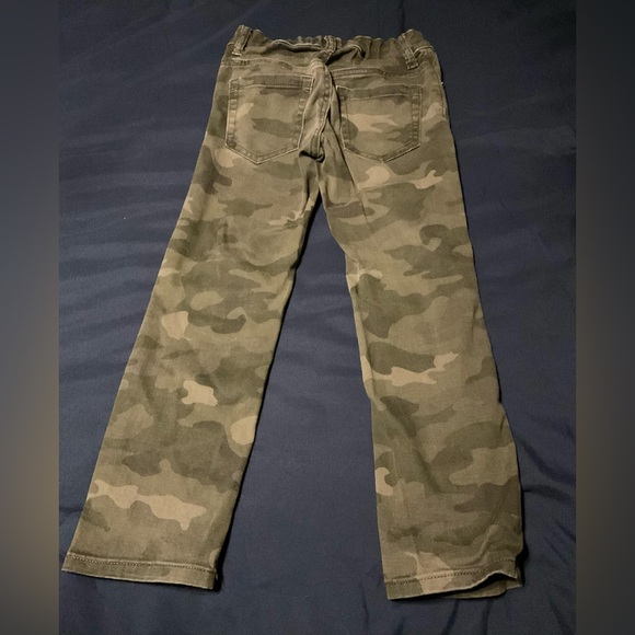 Kids Old Navy Army jeans - Picture 2 of 3